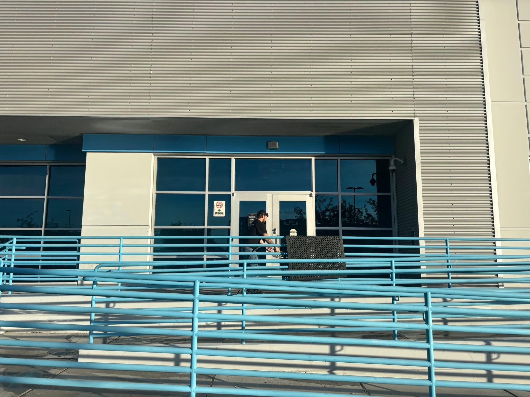 Building exterior & entrance